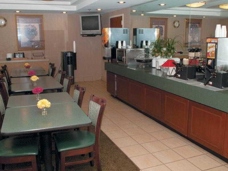 La Quinta By Wyndham Baltimore BWI Airport Лінтікум Ресторан фото